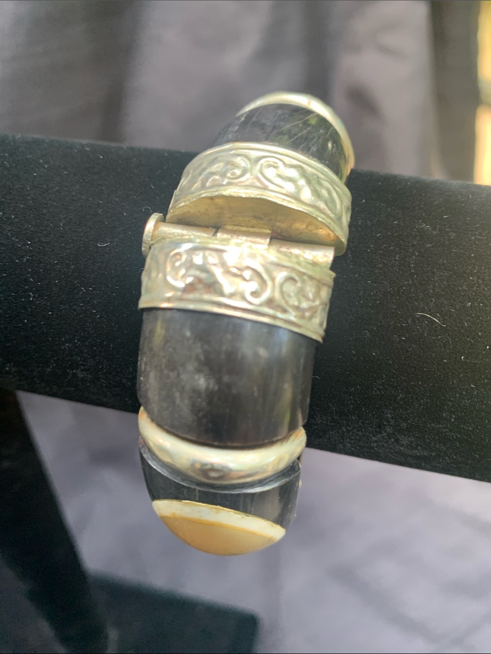 Antique-Style Black and Gold Carved Bangle Bracelet